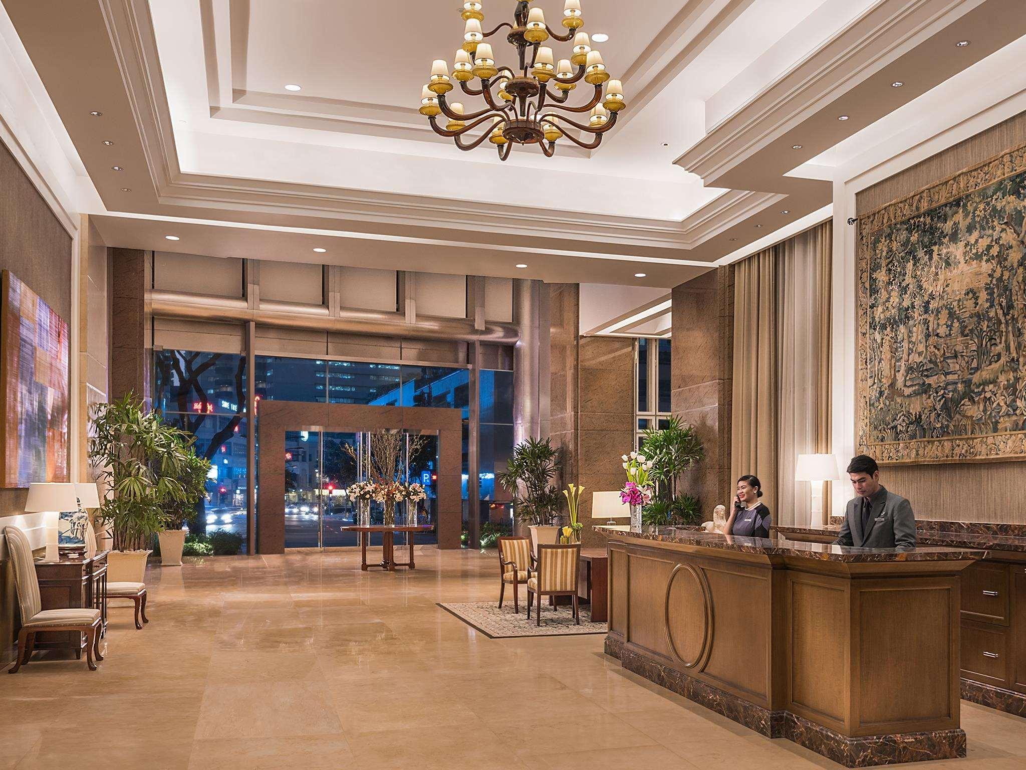 Discovery Primea San Pedro Makati Exterior foto Lobby