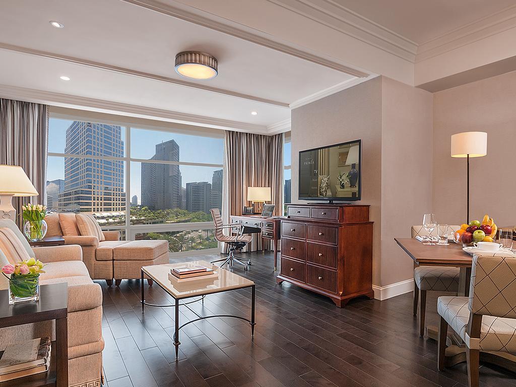 Discovery Primea San Pedro Makati Exterior foto A suite at the Mandarin Oriental, Chicago